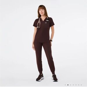 Catarina One-Pocket Scrub Top & High Waisted Zamora Jogger Scrub Pants